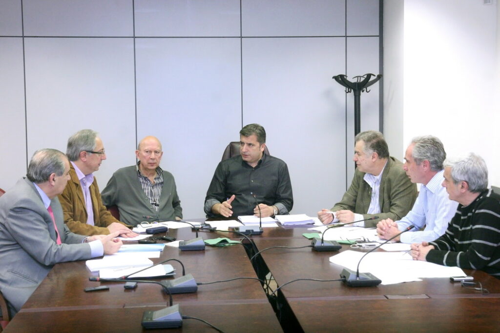 Ευρεία σύσκεψη των προέδρων Ιατρικών , Οδοντιατρικών και Φαρμακευτικών Συλλόγων, της χώρας ,στα γραφεία του ΙΣΑ