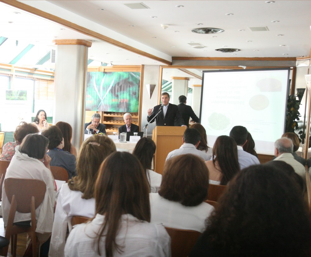 Yπό την αιγίδα του Ιατρικού Συλλόγου Αθηνών τo 3ο Πανελλήνιο Συνέδριο Διατροφολογίας και Κρητικής Διατροφής, με τη συμμετοχή του Προέδρου Γ. Πατούλη.