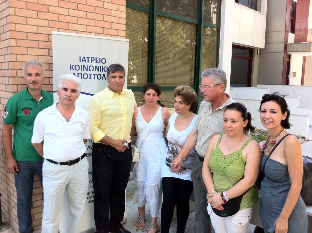 Μεγάλη και συγκινητική προσέλευση του κόσμου σε Γαλάτσι και Μεταμόρφωση  για να προσφέρουν φάρμακα για το Ιατρείο Κοινωνικής Αποστολής