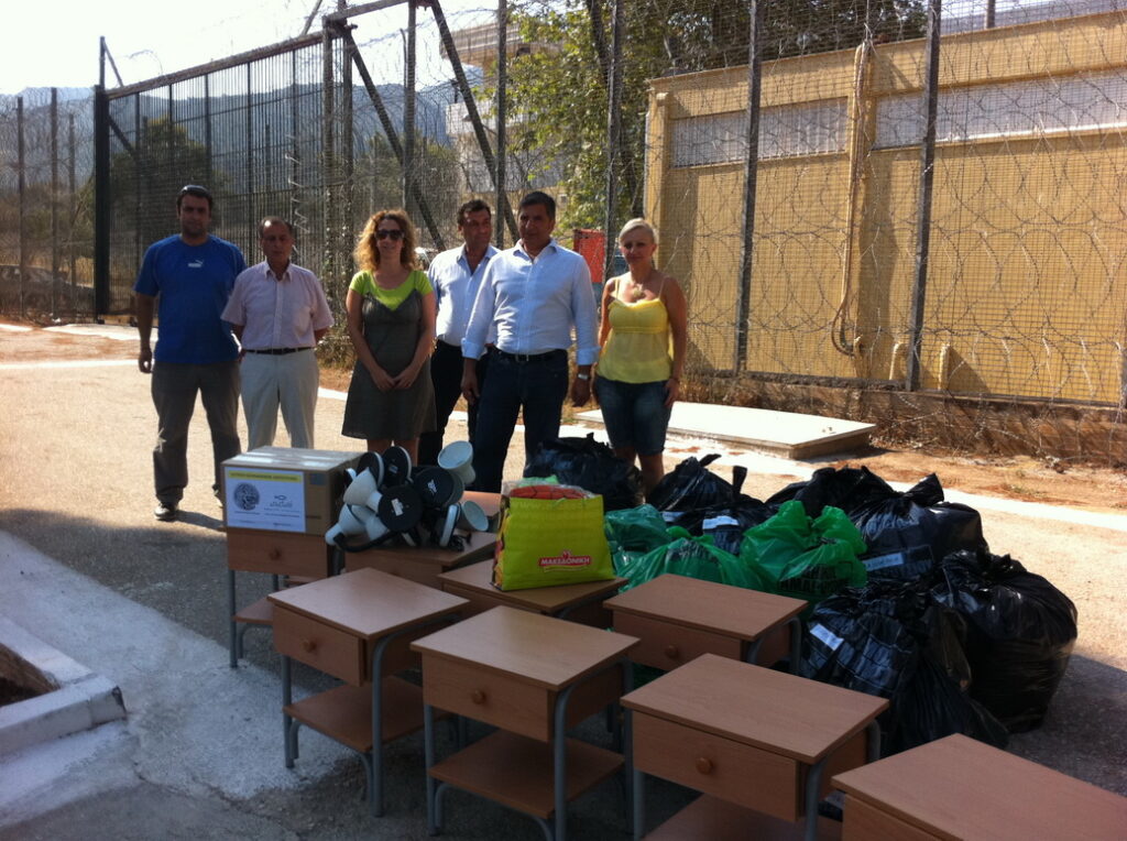 ΕΜΠΡΑΚΤΗ ΣΤΗΡΙΞΗ ΤΟΥ ΙΑΤΡΕΙΟΥ ΚΟΙΝΩΝΙΚΗΣ ΑΠΟΣΤΟΛΗΣ ΣΤΑ ΠΑΙΔΙΑ ΤΩΝ ΦΥΛΑΚΩΝ ΑΝΗΛΙΚΩΝ ΣΤΟΝ ΑΥΛΩΝΑ