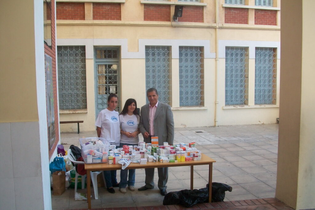 “Μη μου στερείς τα φάρμακα, μου στερείς την ελπίδα” Η Λεόντειος Σχολή συγκεντρώνει φάρμακα για το Ιατρείο Κοινωνικής Αποστολής