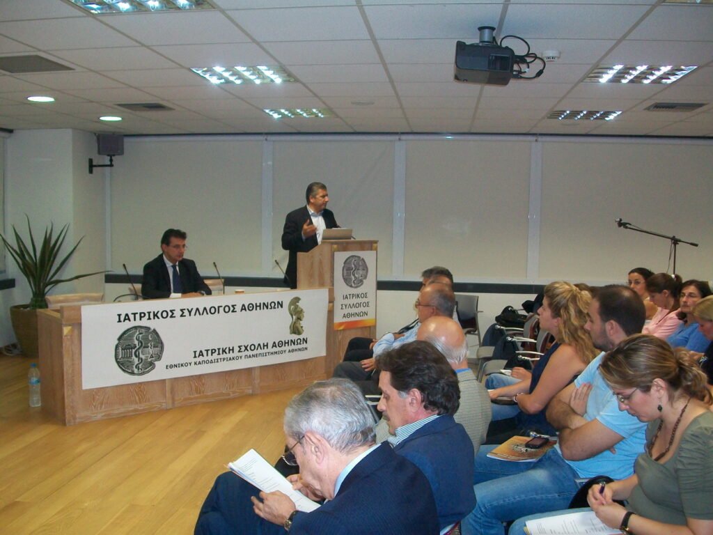 270 νέοι γιατροί παρακολουθούν τα μετεκπαιδευτικά μαθήματα του Ιατρικού Συλλόγου Αθηνών και της Ιατρικής Σχολής Αθηνών