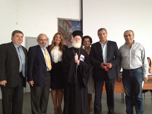 Τη δημιουργία των Κοινωνικών Φαρμακείων & Ιατρείων για όλη την Ελλάδα στα πρότυπα του Ιατρείου Κοινωνικής Αποστολής διατύπωσε ο Πρόεδρος του Ιατρικού Συλλόγου Αθηνών κος Γιώργος Πατούλης στο 17ο συνέδριο των εκλεγμένων γυναικών,στο Ηράκλειο της Κρήτης