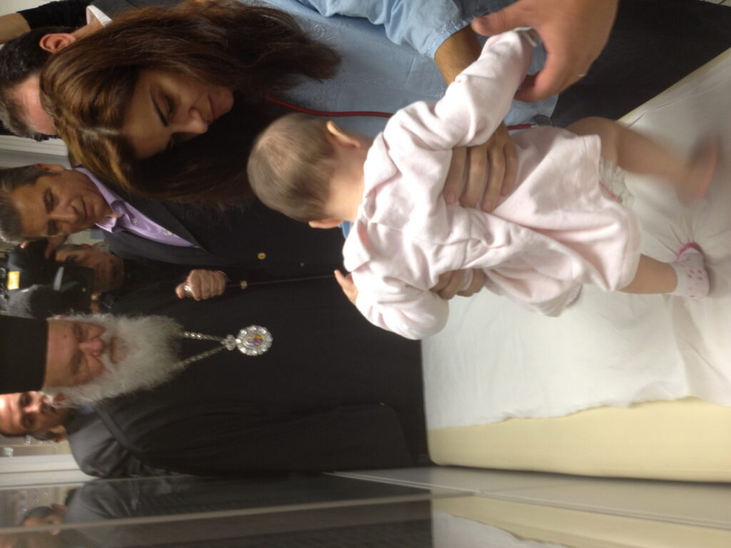 ΙΑΤΡΕΙΟ ΚΟΙΝΩΝΙΚΗΣ ΑΠΟΣΤΟΛΗΣ – ΚΑΝΕΝΑ ΠΑΙΔΙ ΧΩΡΙΣ ΕΜΒΟΛΙΟ – Την έναρξη της Εκστρατείας Παιδικού Εμβολιασμού ευλόγησε ο Μακαριότατος Αρχιεπίσκοπος κκ Ιερώνυμος Β’