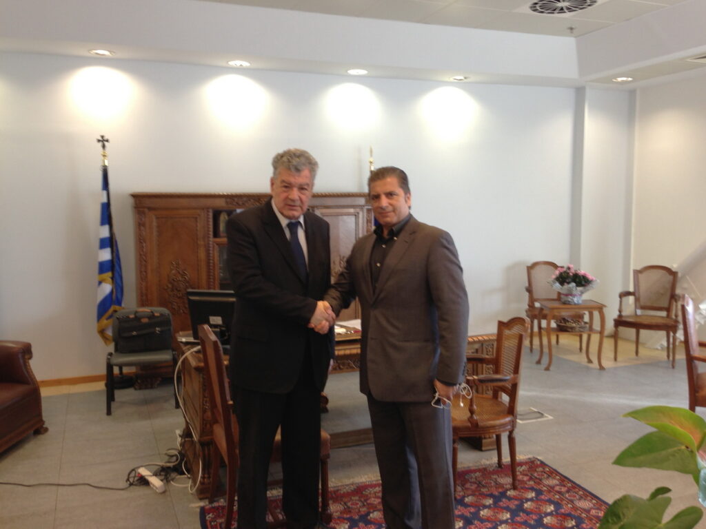 Νομοθετική Ρύθμιση ζήτησε ο Πρόεδρος του ΙΣΑ από τον ΕΟΠΥΥ για την ένταξη των ήδη συμβεβλημένων γιατρών κατά πράξη και περίπτωση των ΤΑΥΤΕΚΩ, ΕΤΑΑ, και ΕΤΑΠ-ΜΜΕ στον ΕΟΠΥΥ