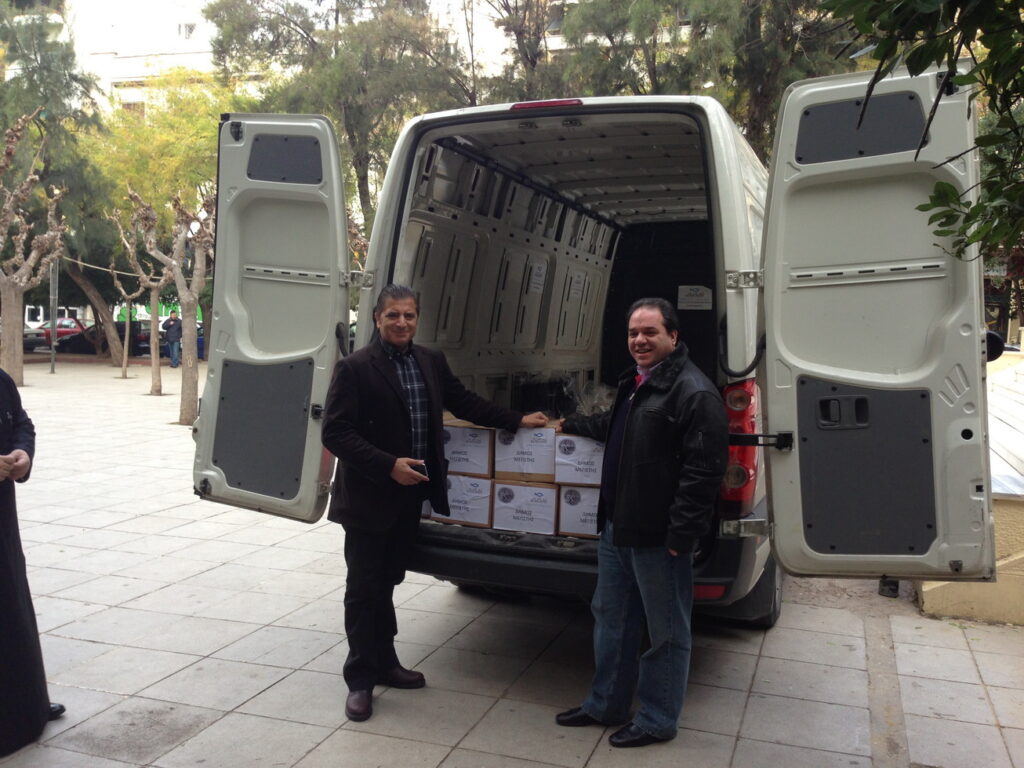 “Ασθενείς που υιοθετούμε, δε τους ξεχνούμε” – 12.000 φάρμακα σε Μητροπόλεις Δήμους και Ιδρύματα- Στήριξη Ιατρείου Κοινωνικής Αποστολής στους σταθμούς του Οδοιπορικού Υγείας σε Αγαθονήσι, Καστελόριζο, Νίσυρο, Σίφνο, Σαντορίνη, Σύρο και Κίσσαμο