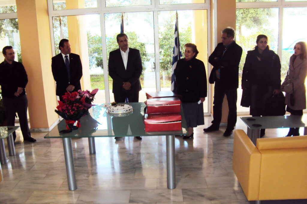 Την Πρωτοχρονιάτικη πίτα της ΑΕΜΥ έκοψε ο Πρόεδρος του Ιατρικού Συλλόγου Αθηνών Γ. Πατούλης