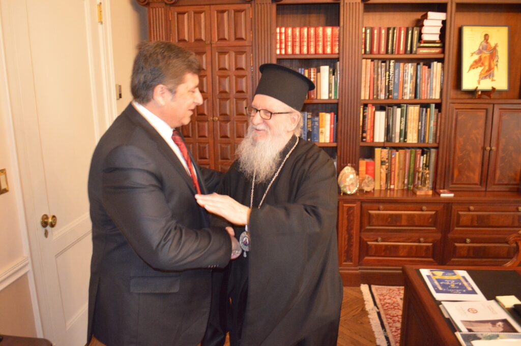 Το Σεβασμιότατο Αρχιεπίσκοπο Αμερικής κκ. Δημήτριο επισκέφτηκε στη Νέα Υόρκη ο Πρόεδρος του Ιατρικού Συλλόγου Αθηνών κος Γιώργος Πατούλης