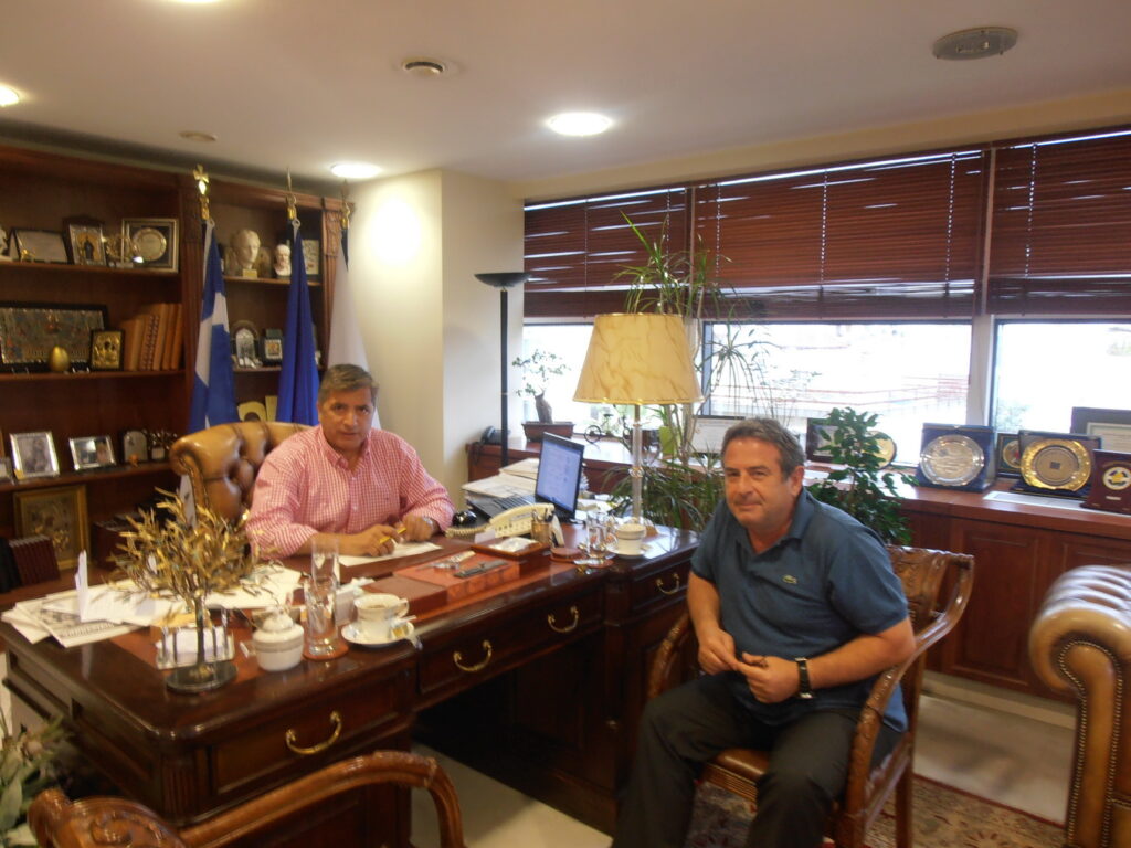 Συνάντηση του Προέδρου του ΙΣΑ με τον Πρόεδρο του ΤΑΥΤΕΚΩ για την εξόφληση των ληξιπρόθεσμων οφειλών