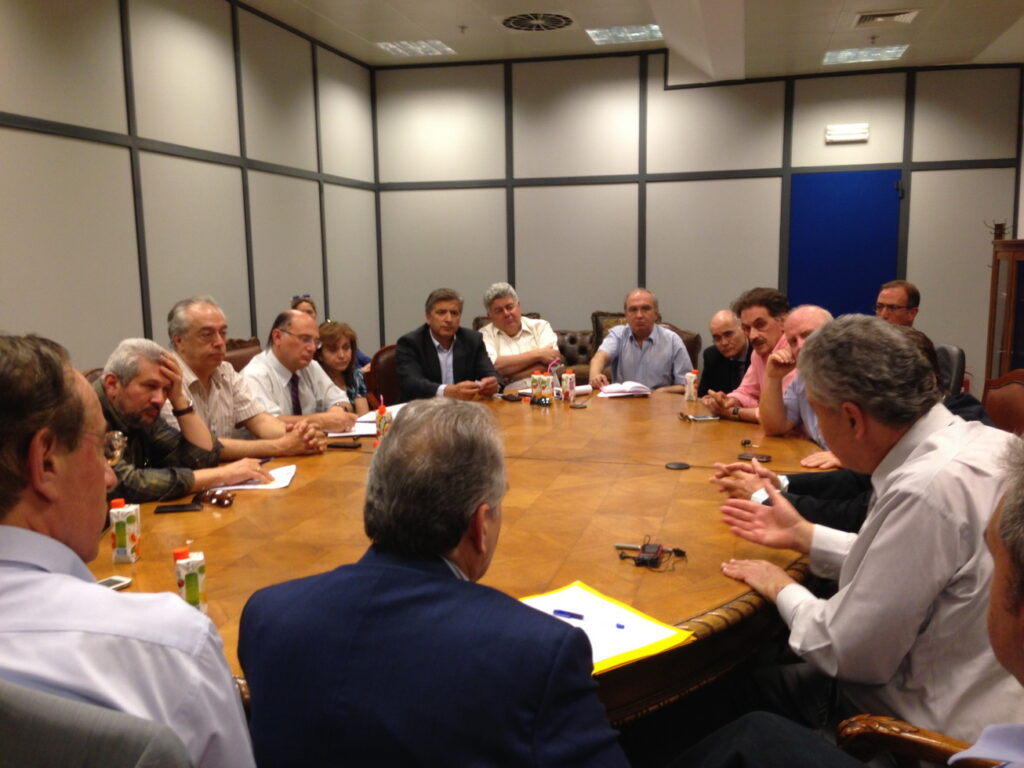 Συνάντηση του ΙΣΑ και των Επαγγελματιών Υγειονομικών Ενώσεων με την ηγεσία του ΕΟΠΥΥ για τις ληξιπρόθεσμες οφειλές και τα κριτήρια αυτοαξιολόγησης των βιοπαθολογικών εργαστηρίων και λοιπών διαγνωστικών εργαστηρίων