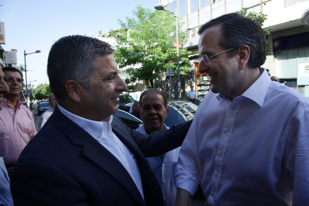 Ολιγόλεπτη Συνάντηση με τον Πρωθυπουργό κο Αντώνη Σαμαρά είχε ο Πρόεδρος του Ιατρικού Συλλόγου Αθηνών κος Γιώργος Πατούλης στο Μαρούσι