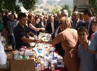 16 8 2013 sillogi farmakon Samarina