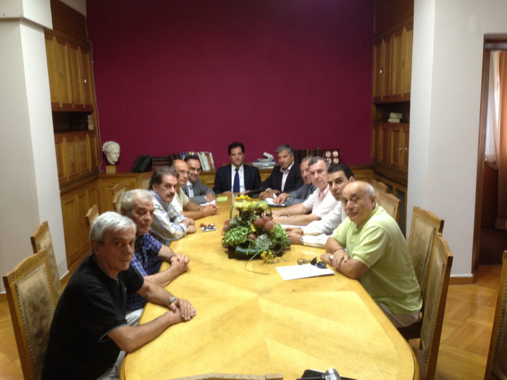 Δεσμεύσεις του Υπουργού Υγείας στη συνάντηση με ΙΣΑ: Κανείς εργαζόμενος σε νοσοκομείο δεν θα χάσει τη θέση του- Δε μπαίνουν οι γιατροί του ΕΣΥ σε καθεστώς κινητικότητας Δεσμεύσεις του Υπουργού Υγείας στη συνάντηση με ΙΣΑ: Κανείς εργαζόμενος σε νοσοκομείο δεν θα χάσει τη θέση του- Δε μπαίνουν οι γιατροί του ΕΣΥ σε καθεστώς κινητικότητας