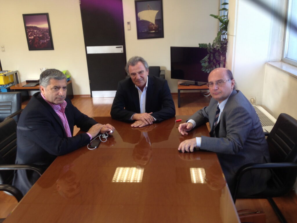 Συνάντηση Προέδρου ΙΣΑ με τον Πρόεδρο του ΕΟΦ για τα θέματα που αφορούν τον θεράποντα γιατρό Συνάντηση Προέδρου ΙΣΑ με τον Πρόεδρο του ΕΟΦ για τα θέματα που αφορούν τον θεράποντα γιατρό