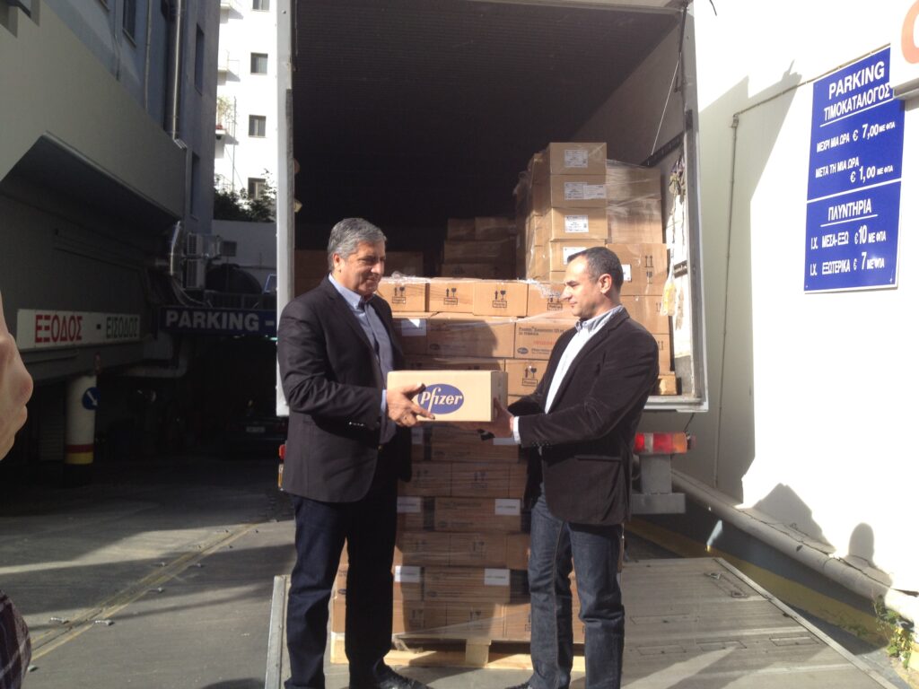 Παραδόθηκαν από την Pfizer Hellas φάρμακα 1 εκατομμυρίου ευρώ στο Ιατρείο Κοινωνικής Αποστολής