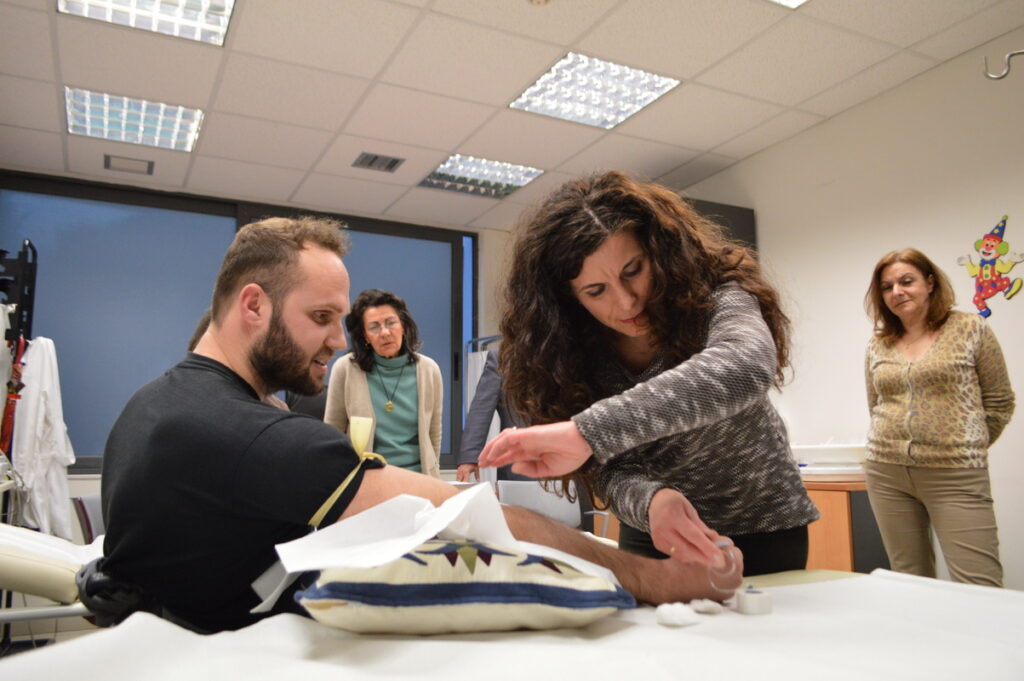 Προληπτική θεραπεία σε ΑμεΑ στο Ιατρείο κοινωνικής Αποστολής