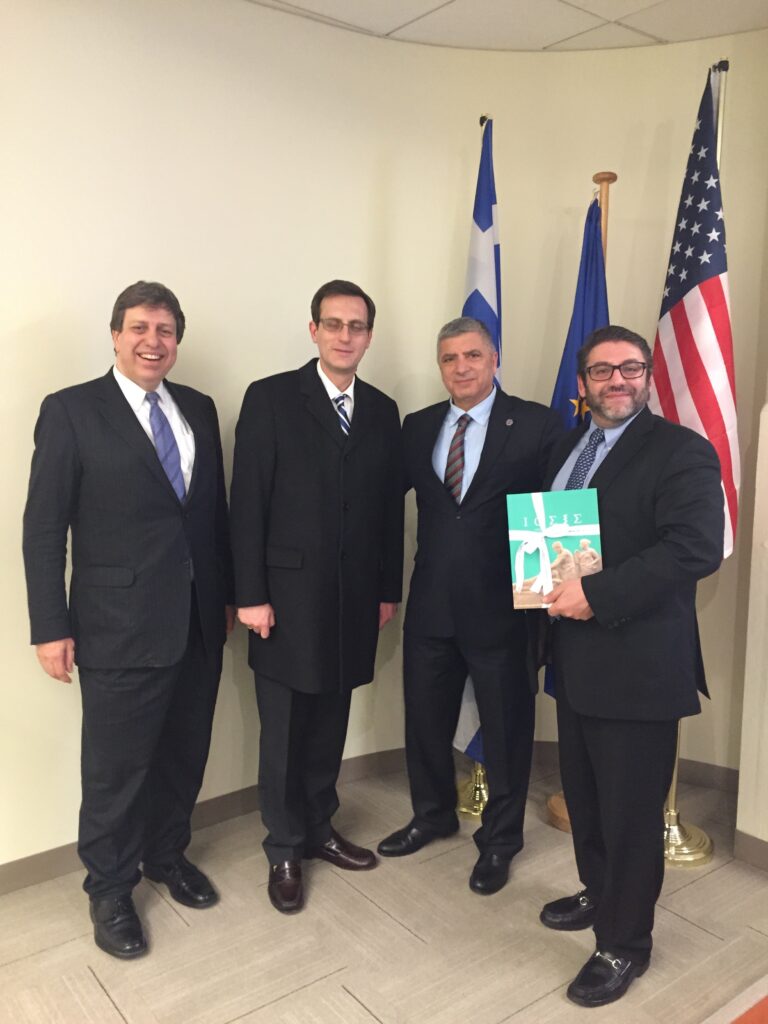 Νέους δρόμους συνεργασίας με την ομογένεια της Αμερικής άνοιξε ο Πρόεδρος του Ι.Σ.Α. Γ. Πατούλης με στόχο την αντιμετώπιση της ανθρωπιστικής κρίσης και τη στήριξη των νέων γιατρών Νέους δρόμους συνεργασίας με την ομογένεια της Αμερικής άνοιξε ο Πρόεδρος του Ι.Σ.Α. Γ. Πατούλης με στόχο την αντιμετώπιση της ανθρωπιστικής κρίσης και τη στήριξη των νέων γιατρών