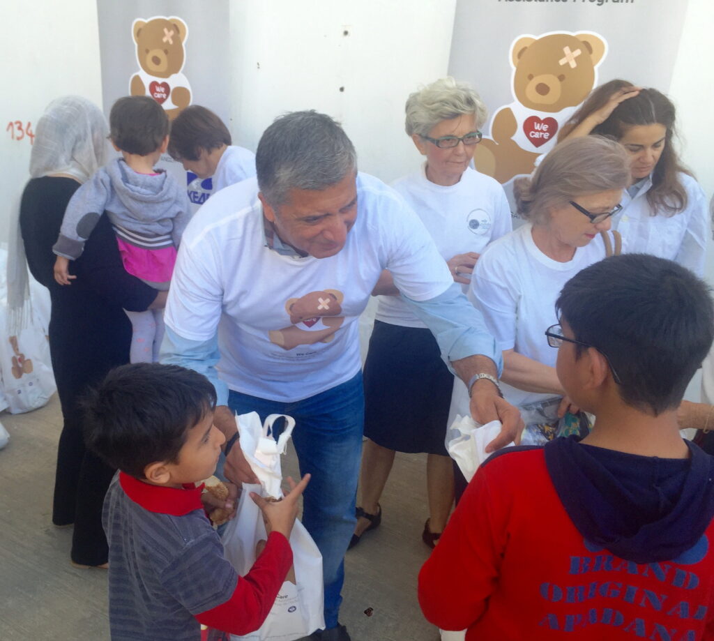 Τοπική αυτοδιοίκηση και ιατρική κοινότητα κοντά στα παιδιά των προσφύγων και μεταναστών στην 1η εκστρατεία Υγείας του προγράμματος “we care” του Ιδρύματος «Μαριάννα Β. Βαρδινογιάννη» Τοπική αυτοδιοίκηση και ιατρική κοινότητα κοντά στα παιδιά των προσφύγων και μεταναστών στην 1η εκστρατεία Υγείας του προγράμματος “we care” του Ιδρύματος «Μαριάννα Β. Βαρδινογιάννη»