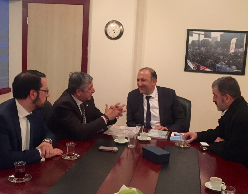 Συνάντηση του προέδρου του ΙΣΑ Γ. Πατουλη, με τον πρόεδρο του Ιατρικού Συλλόγου Τουρκίας Β. Ilhan Συνάντηση του προέδρου του ΙΣΑ Γ. Πατουλη, με τον πρόεδρο του Ιατρικού Συλλόγου Τουρκίας Β. Ilhan