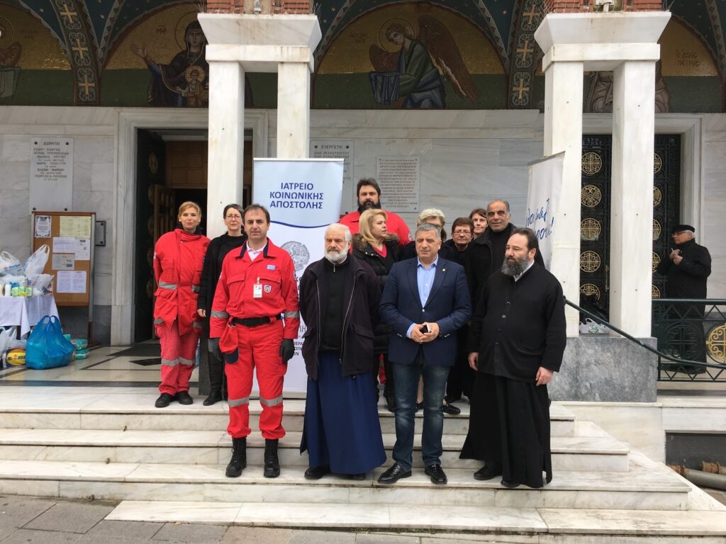 Μεγάλη ανθρωπιστική προσφορά από τους πολίτες στο Μαρούσι για την ανακούφιση των προσφύγων Μεγάλη ανθρωπιστική προσφορά από τους πολίτες στο Μαρούσι για την ανακούφιση των προσφύγων