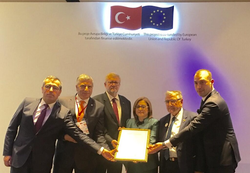 Ομιλία του Προέδρου του ΙΣΑ, της ΚΕΔΕ και Αντιπροέδρου του Συμβουλίου των Δήμων και Περιφερειών της Ευρώπης Γ. Πατούλη στην Κωνσταντινούπολη