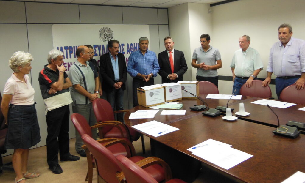 Ο ΙΣΑ παρέδωσε τρεις απινιδωτές, στο Δήμο Γεωργίου Καραϊσκάκη Άρτας Ο ΙΣΑ παρέδωσε τρεις απινιδωτές, στο Δήμο Γεωργίου Καραϊσκάκη Άρτας