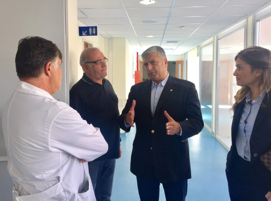 Την ανάγκη στρατηγικού σχεδιασμού για την υγειονομική κάλυψη των νησιωτικών περιοχών τόνισε ο πρόεδρος του ΙΣΑ στο πλαίσιο επίσκεψής του στη Σαντορίνη Την ανάγκη στρατηγικού σχεδιασμού για την υγειονομική κάλυψη των νησιωτικών περιοχών τόνισε ο πρόεδρος του ΙΣΑ στο πλαίσιο επίσκεψής του στη Σαντορίνη