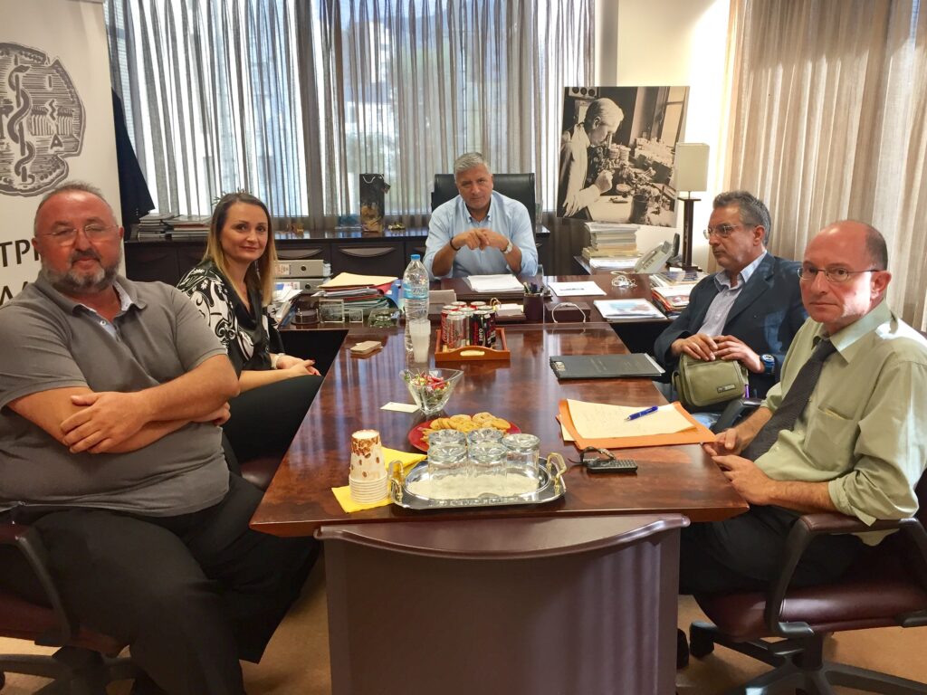 Είναι αναγκαία η εύρυθμη και ασφαλής λειτουργία των δημοτικών πολυϊατρείων της Αθήνας Είναι αναγκαία η εύρυθμη και ασφαλής λειτουργία των δημοτικών πολυϊατρείων της Αθήνας