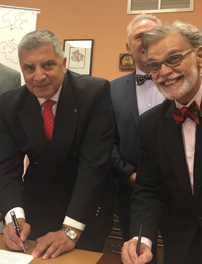 Σύμφωνο συνεργασίας υπέγραψε ο Πρόεδρος του ΙΣΑ Γ. Πατούλης, με την Ελληνική Κοινότητα Μείζονος Μόντρεαλ, για την ενίσχυση του Τουρισμού Υγείας της χώρας μας Σύμφωνο συνεργασίας υπέγραψε ο Πρόεδρος του ΙΣΑ Γ. Πατούλης, με την Ελληνική Κοινότητα Μείζονος Μόντρεαλ, για την ενίσχυση του Τουρισμού Υγείας της χώρας μας