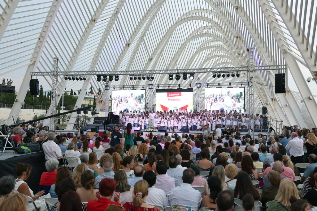 Πλήθος κόσμου στην καλλιτεχνική εκδήλωση στο ΟΑΚΑ, για την προώθηση του ιατρικού τουρισμού που πραγματοποιήθηκε χθες το βράδυ, υπό την αιγίδα του ΙΣΑ Πλήθος κόσμου στην καλλιτεχνική εκδήλωση στο ΟΑΚΑ, για την προώθηση του ιατρικού τουρισμού που πραγματοποιήθηκε χθες το βράδυ, υπό την αιγίδα του ΙΣΑ