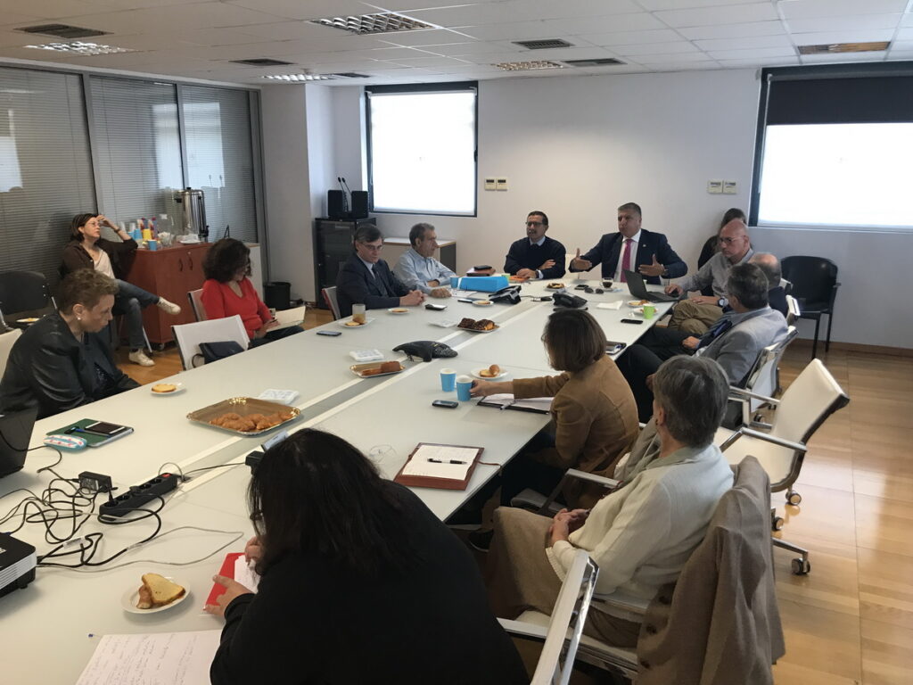 Αναγκαία η νομοθετική ρύθμιση για την προστασία του κοινού από την χορήγηση φαρμάκων χωρίς ιατρική συνταγή Αναγκαία η νομοθετική ρύθμιση για την προστασία του κοινού από την χορήγηση φαρμάκων χωρίς ιατρική συνταγή