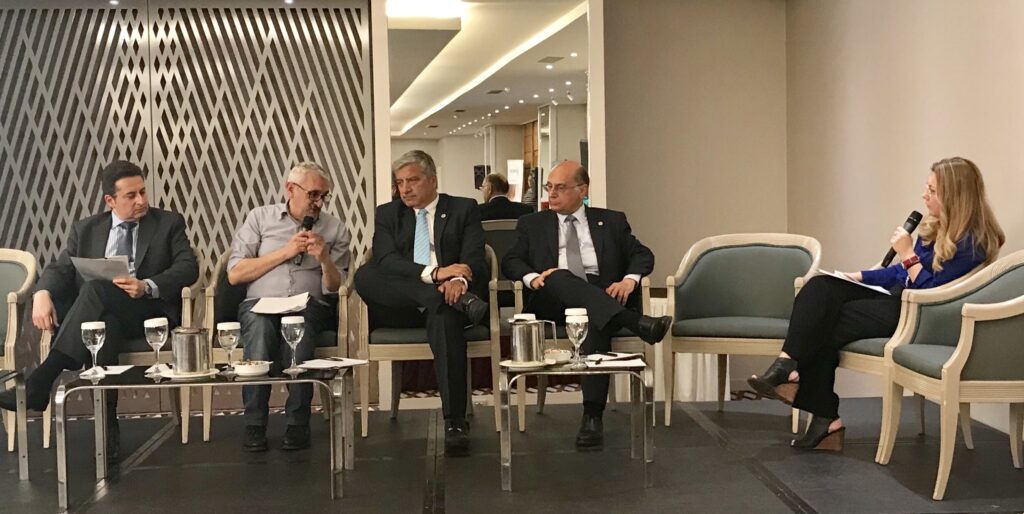 Την ανάγκη για ένα σύγχρονο σύστημα Πρωτοβάθμιας Φροντίδας Υγείας, τόνισε ο πρόεδρος του ΙΣΑ Γ. Πατούλης ,στο πλαίσιο του χαιρετισμού του σε επιστημονική ημερίδα Την ανάγκη για ένα σύγχρονο σύστημα Πρωτοβάθμιας Φροντίδας Υγείας, τόνισε ο πρόεδρος του ΙΣΑ Γ. Πατούλης ,στο πλαίσιο του χαιρετισμού του σε επιστημονική ημερίδα