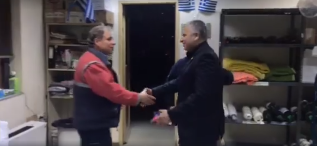 Επίσκεψη στους εφημερεύοντες γιατρούς του ΕΚΑΒ τις πρώτες ώρες της νέας χρονιάς έκανε ο πρόεδρος του ΙΣΑ Γ. Πατούλης Επίσκεψη στους εφημερεύοντες γιατρούς του ΕΚΑΒ τις πρώτες ώρες της νέας χρονιάς έκανε ο πρόεδρος του ΙΣΑ Γ. Πατούλης