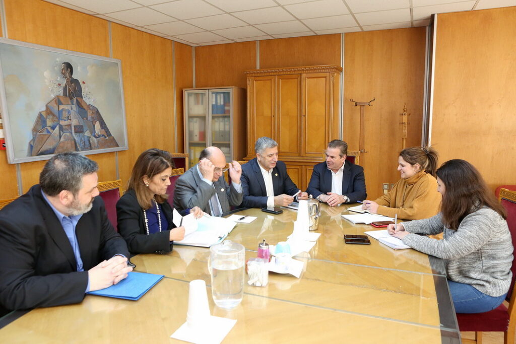 Συνάντηση με τον Υφυπουργό εργασίας κ. Πετρόπουλο Συνάντηση με τον Υφυπουργό εργασίας κ. Πετρόπουλο