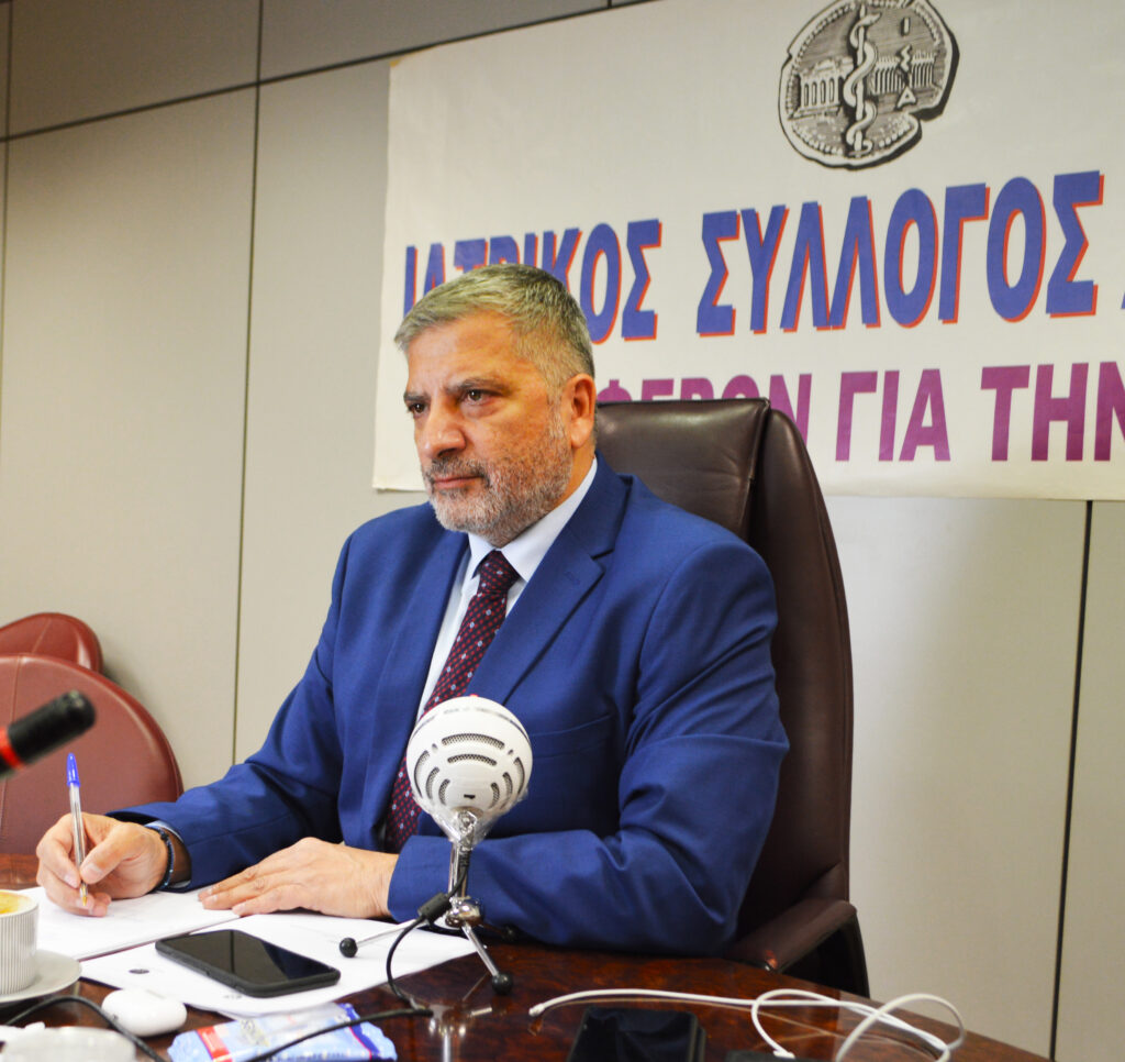 Η στήριξη του ιατρικού κόσμου που είναι στην πρώτη γραμμή της μάχης και η συμβολή στην ενίσχυση της υγειονομικής θωράκισης της χώρας ήταν το αντικείμενο της σημερινής συνεδρίασης του Δ.Σ του ΙΣΑ που έγινε με τηλεδιάσκεψη