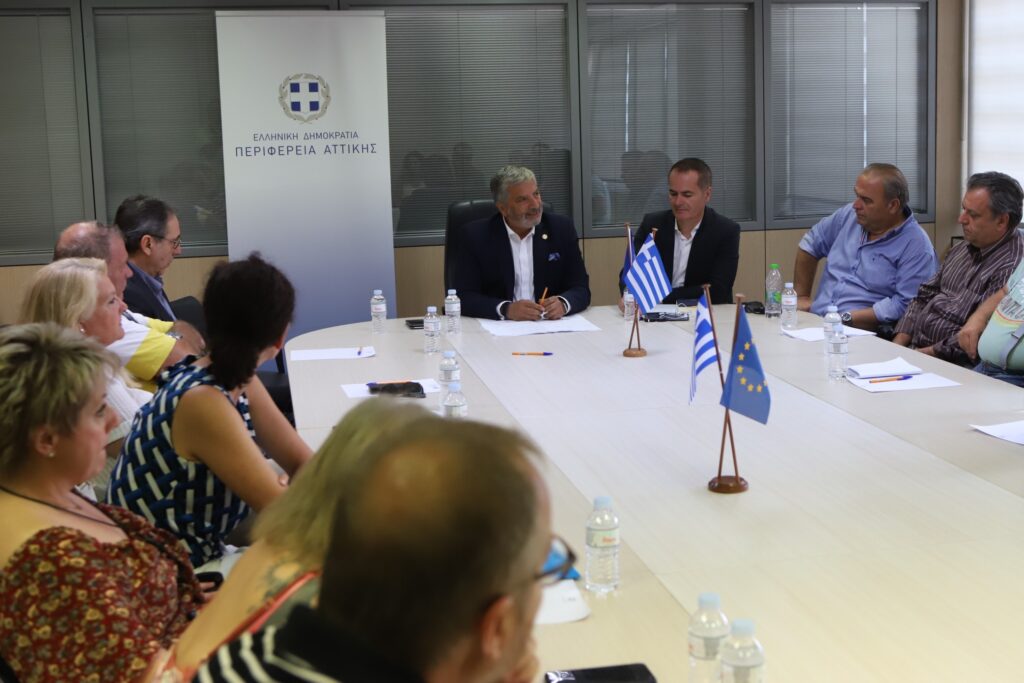 Συνάντηση του Προέδρου του ΙΣΑ και Περιφερειάρχη Αττικής Γ. Πατούλη με ιατρούς που υπηρετούν σε υγειονομικές δομές σε όλες τις Περιφερειακές Ενότητες της Αττικής και στα νησιά