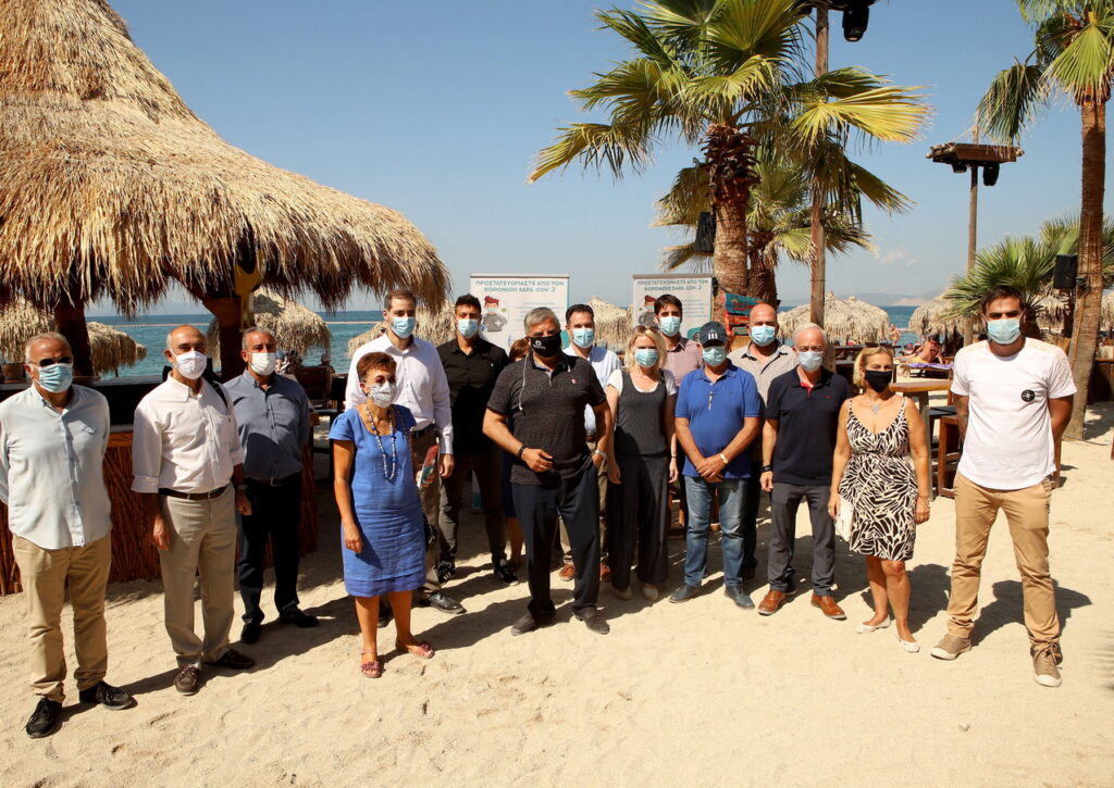 Δράση ενημέρωσης για την εφαρμογή των μέτρων προστασίας των πολιτών στις παραλίες της Αττικής από τον ΙΣΑ, την Περιφέρεια Αττικής και τον Δήμο Αλίμου