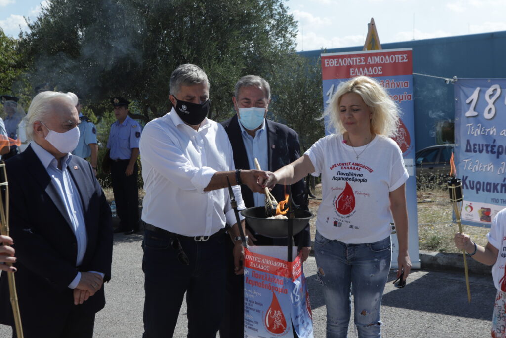 Στην τελετή λήξης της 18ης Πανελλήνιας Λαμπαδηδρομίας Εθελοντών Αιμοδοτών, ο Πρόεδρος του ΙΣΑ και Περιφερειάρχης Αττικής Γ. Πατούλης Στην τελετή λήξης της 18ης Πανελλήνιας Λαμπαδηδρομίας Εθελοντών Αιμοδοτών, ο Πρόεδρος του ΙΣΑ και Περιφερειάρχης Αττικής Γ. Πατούλης