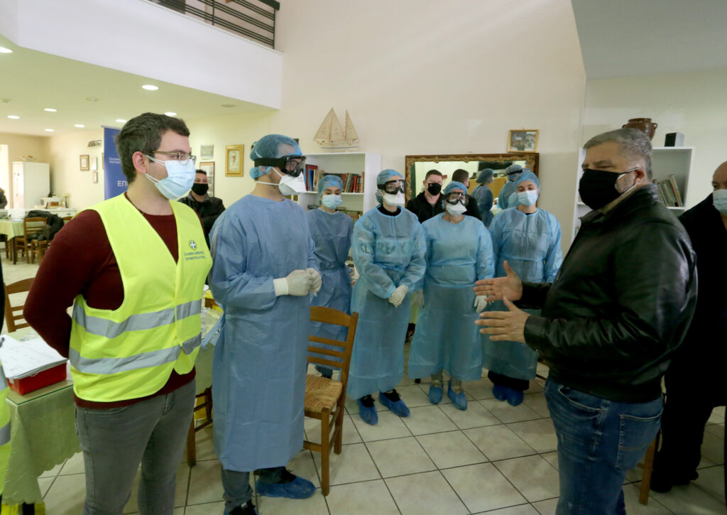 Ξεκίνησε από τον Πειραιά, η διενέργεια δειγματοληπτικών Rapid Test σε ευπαθείς πολίτες και εργαζόμενους Δομών, από τις Κινητές Ομάδες Επισκέψεων Σπίτι (ΚΟΕΣ), της Περιφέρειας Αττικής και του ΙΣΑ