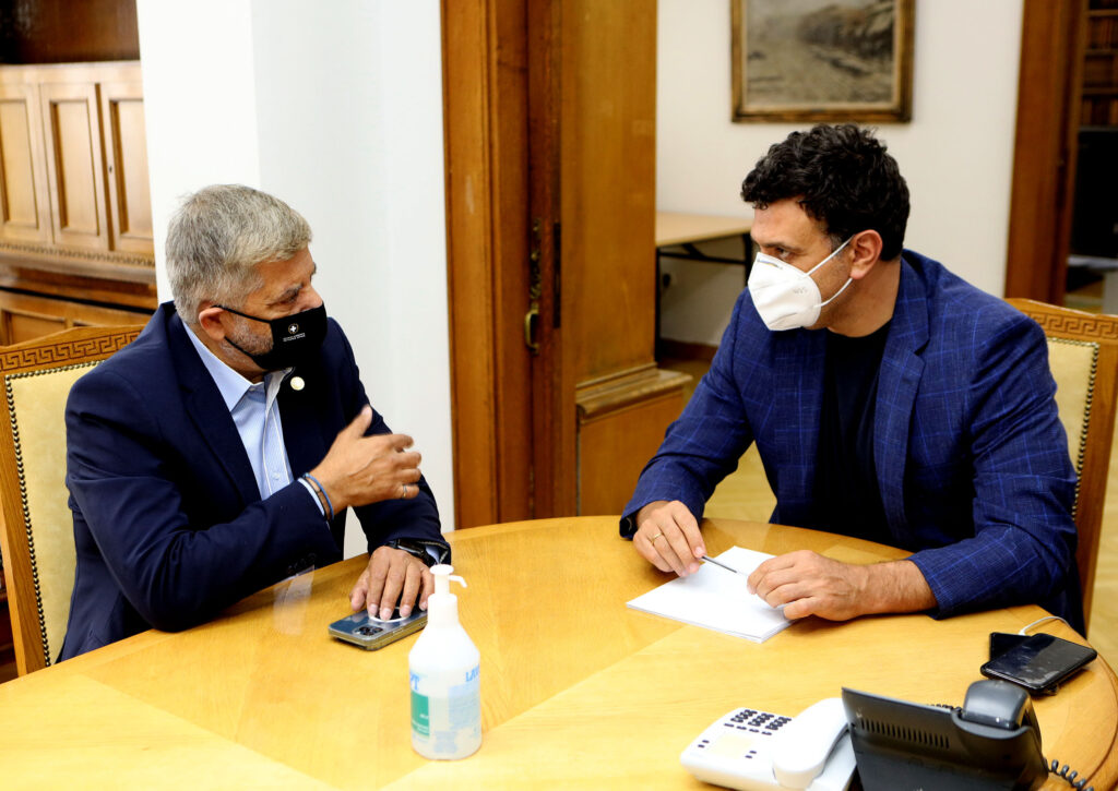 Συνάντηση του Προέδρου του ΙΣΑ και Περιφερειάρχη Αττικής Γ.Πατούλη, με τον Υπ. Υγείας Β. Κικίλια, με αντικείμενο  την υγειονομική θωράκιση της Αττικής