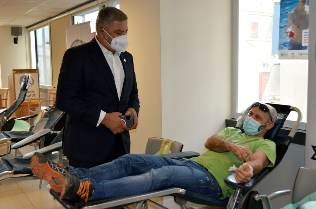 Με επιτυχία πραγματοποιήθηκε η πρώτη εθελοντική αιμοδοσία του προσωπικού του ΙΣΑ