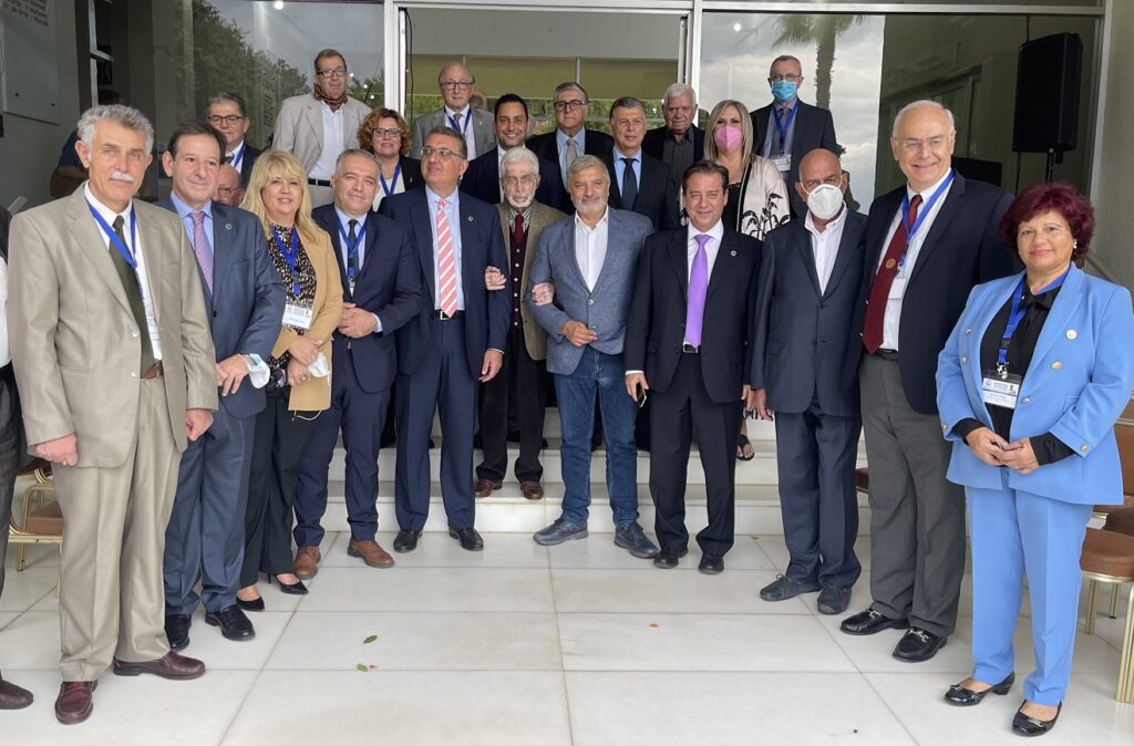 Στη διημερίδα Ιπποκρατικής Ιατρικής και στη τελετή απόδοσης του Όρκου του Ιπποκράτη στην ΚΩ ο Πρόεδρος του ΙΣΑ, Περιφερειάρχης Αττικής και Πρόεδρος του Παγκόσμιου Ιπποκράτειου Ινστιτούτου Ιατρών Γ. Πατούλης