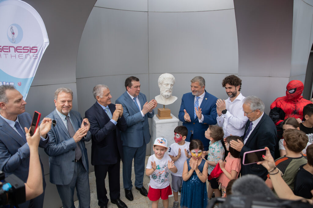 Τοποθέτηση της προτομής του Ιπποκράτη στο Βουκουρέστι, με πρωτοβουλία του  Παγκόσμιου Ιπποκράτειου Ινστιτούτου, υπό την αιγίδα του ΙΣΑ