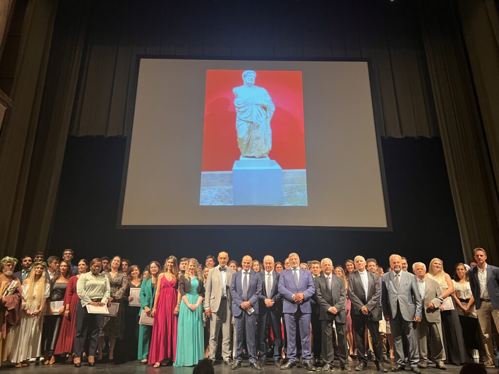 Αυθεντική αναβίωση του Όρκου του Ιπποκράτη στην Ιατρική Σχολή της Παβίας, με πρωτοβουλία του Παγκόσμιοι Ιπποκράτειου Ινστιτούτου Ιατρών, υπό την αιγίδα του ΙΣΑ