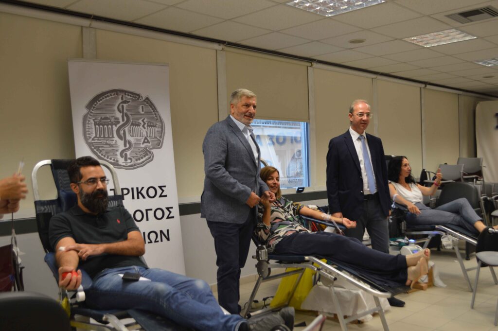Με επιτυχία πραγματοποιήθηκε η εθελοντική αιμοδοσία που διοργάνωσε ο ΙΣΑ Με επιτυχία πραγματοποιήθηκε η εθελοντική αιμοδοσία που διοργάνωσε ο ΙΣΑ