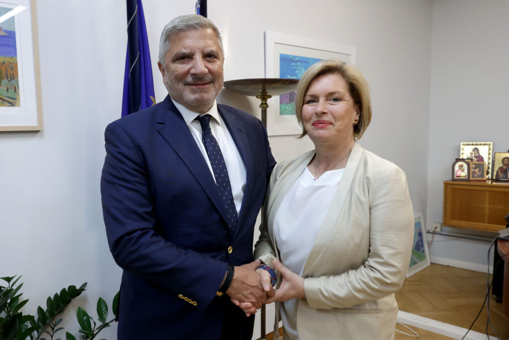 Η υγειονομική θωράκιση της Αττικής, μέσω του ΠΕΠ Αττικής 2021-2027, στο επίκεντρο της συνάντησης του Προέδρου του ΙΣΑ και Περιφερειάρχη Αττικής, με την Αν. Υπουργό Υγείας Μ. Γκάγκα Η υγειονομική θωράκιση της Αττικής, μέσω του ΠΕΠ Αττικής 2021-2027, στο επίκεντρο της συνάντησης του Προέδρου του ΙΣΑ και Περιφερειάρχη Αττικής, με την Αν. Υπουργό Υγείας Μ. Γκάγκα