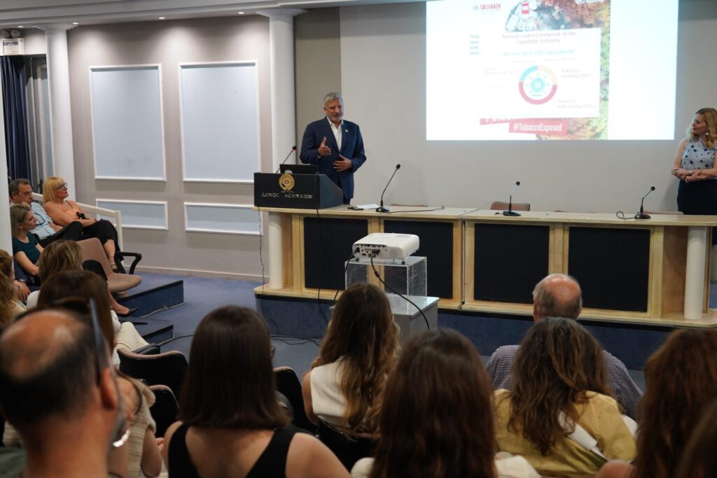 Στη συνεργασία της επιστημονικής κοινότητας, με την Τοπική Αυτοδιοίκηση, στον τομέα της πρόληψης αναφέρθηκε ο Πρόεδρος του ΙΣΑ, στο χαιρετισμό του, σε Ημερίδα της Ένωσης Πνευμονολόγων Ελλάδας