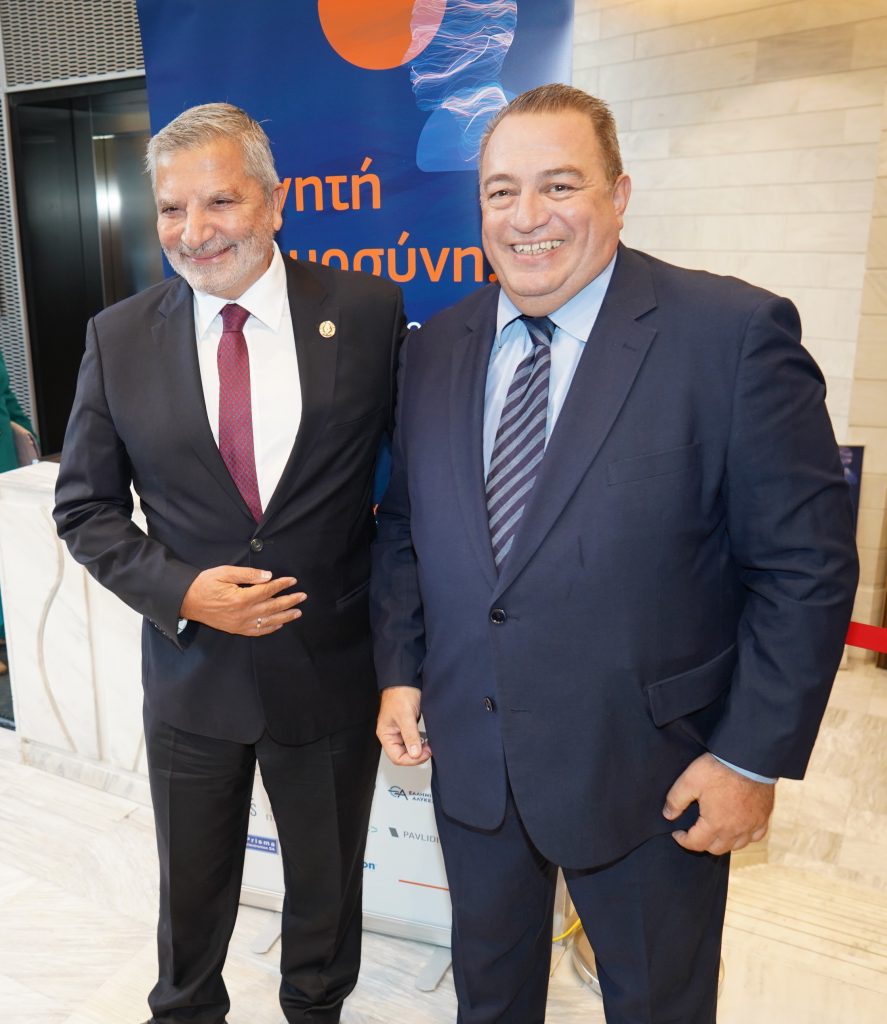 Με μεγάλη επιτυχία και υψηλού κύρους συμμετοχή, πραγματοποιήθηκε η παρουσίαση του συλλογικού τόμου με τίτλο «Τεχνητή Νοημοσύνη, Ανθρώπινα Δικαιώματα, Δημοκρατία και Κράτος Δικαίου» που συνδιοργάνωσε ο ΙΣΑ.